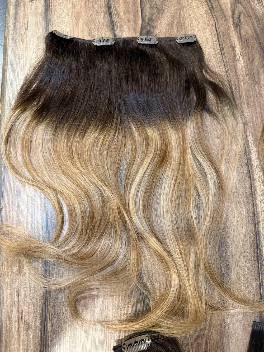Laa Voo Clip-In Wavy 100% Human Hair blond Brown balayage 15-17 inch 7 Piece